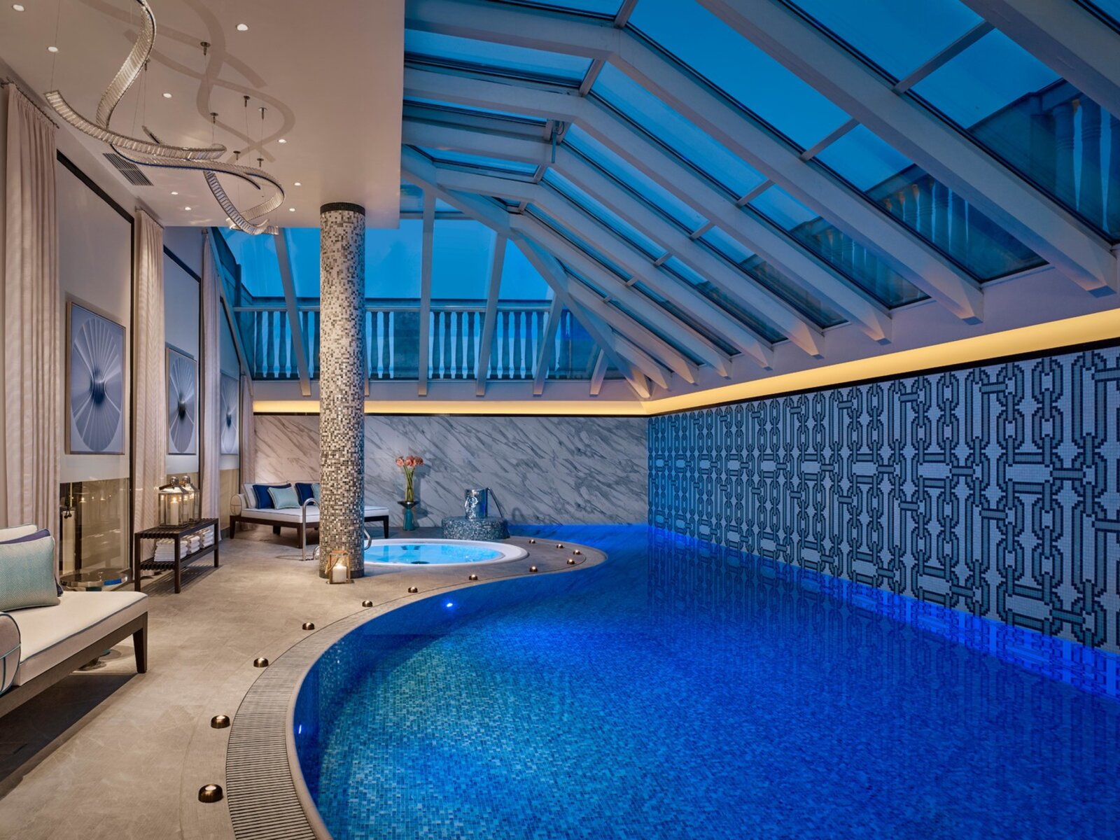 Silk Spa pool