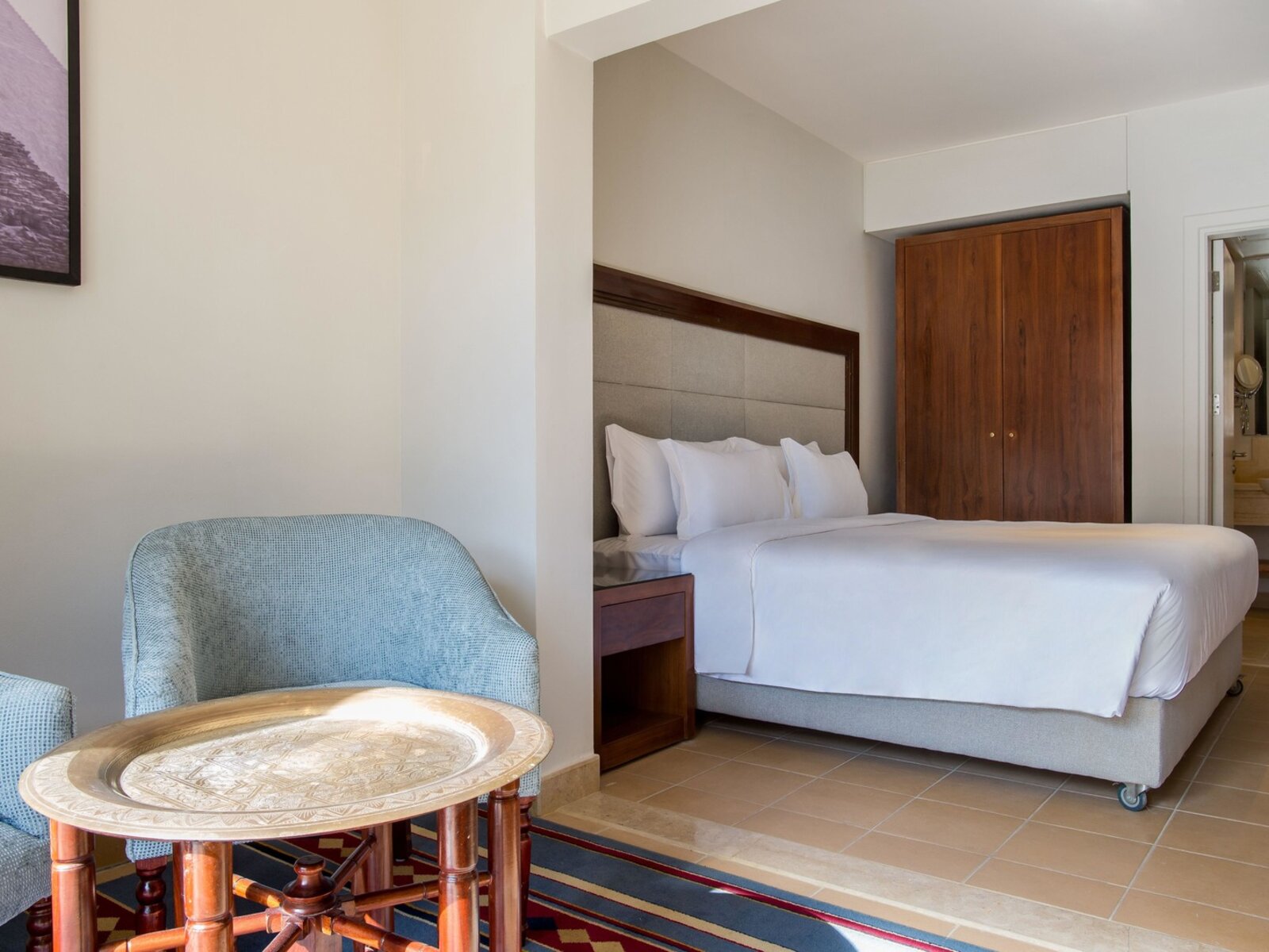 Wohnbeispiel Superior Room (Pool View)