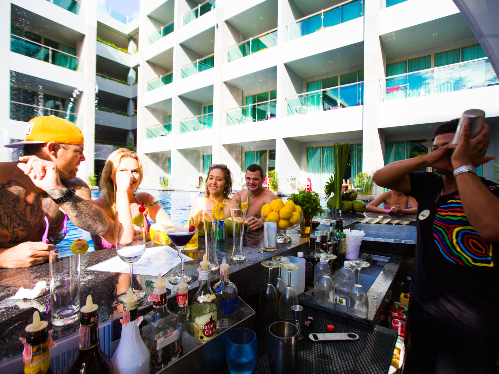 KEE Pool Bar