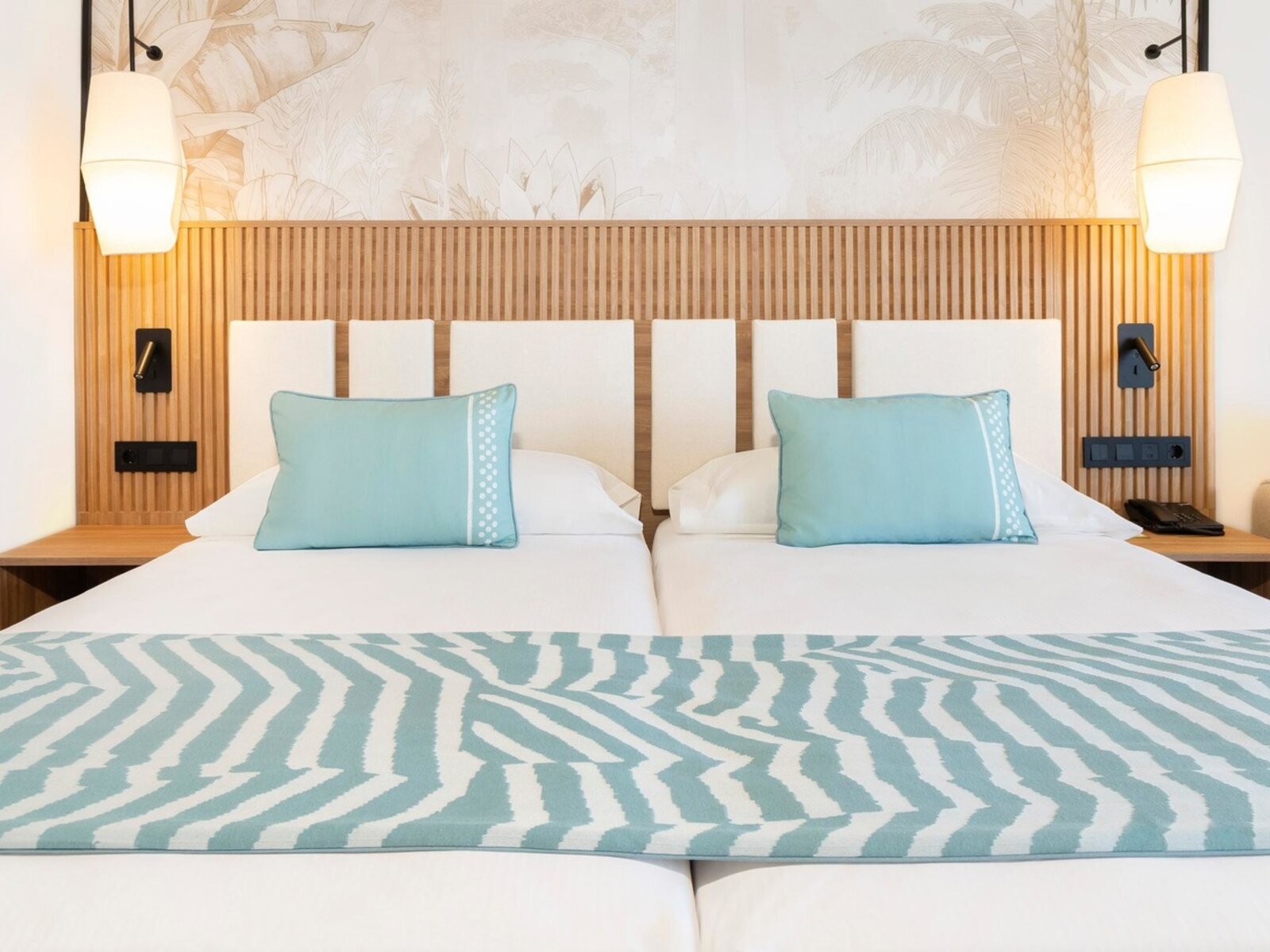 Wohnbeispiel Double Room without Balcony Refurbished („AI-generated“)