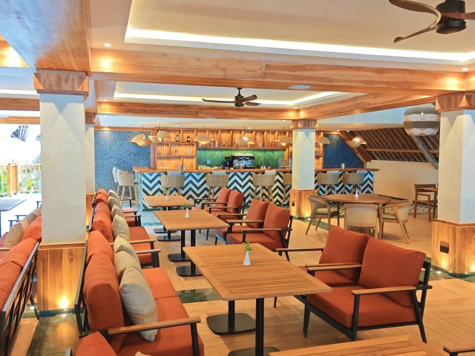 Zuri Bar