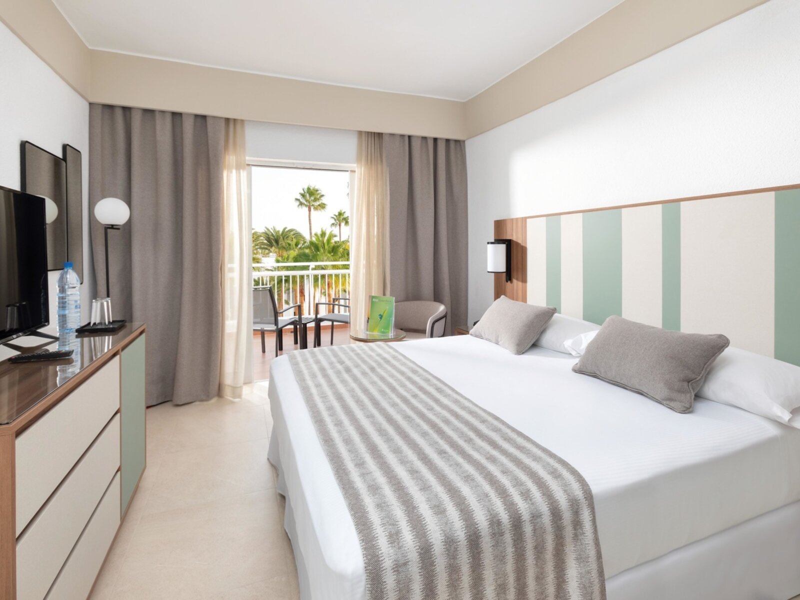 Wohnbeispiel Single Room Sea View
