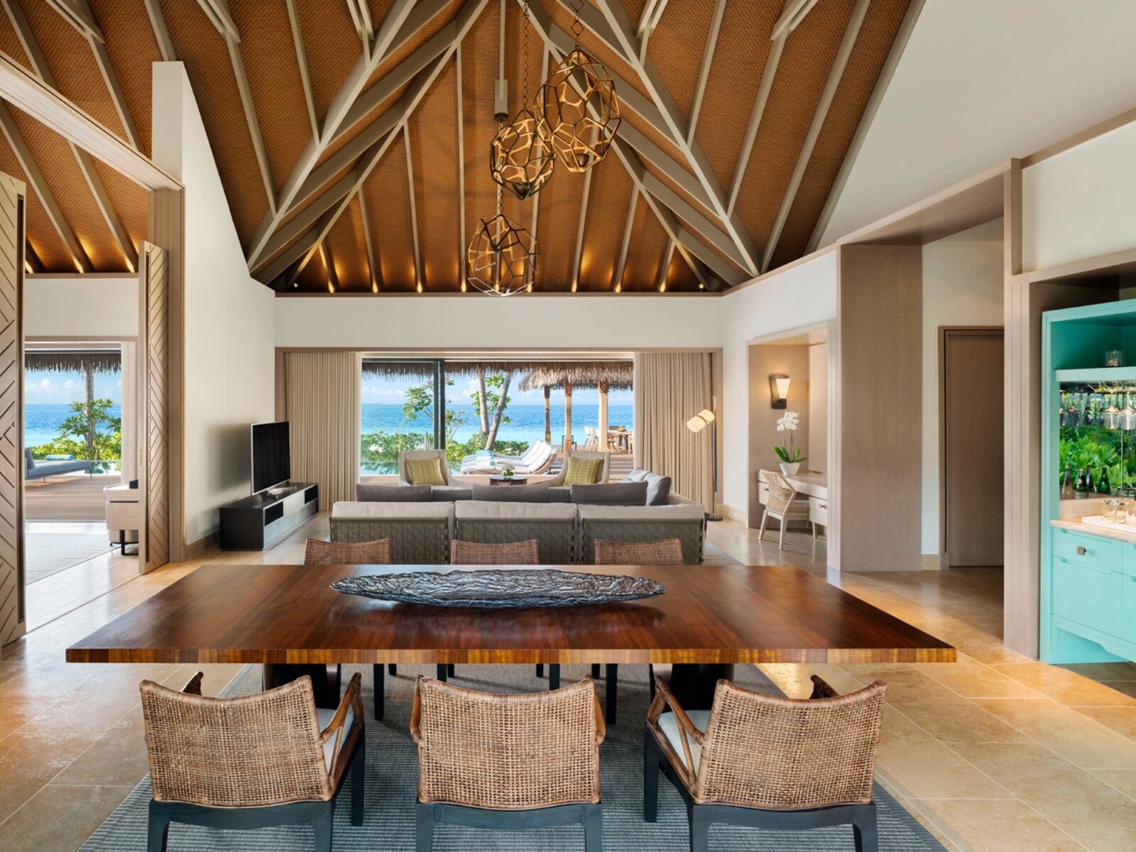 Wohnbeispiel Two Bedroom Beach Villa with Pool
