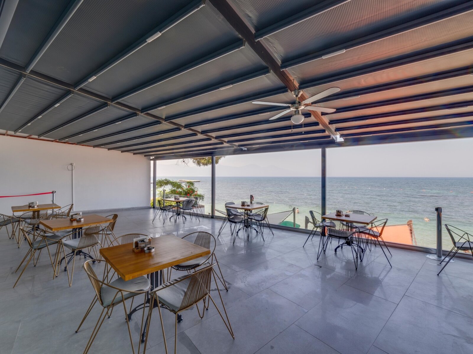 Snack Bar