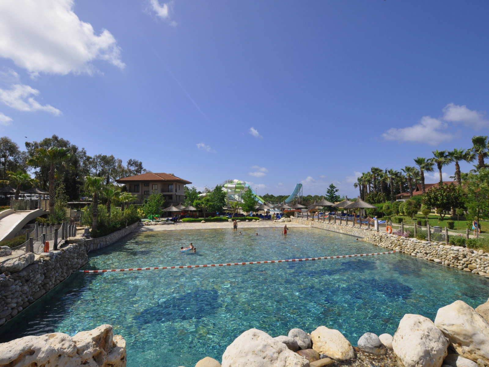 WAVE POOL