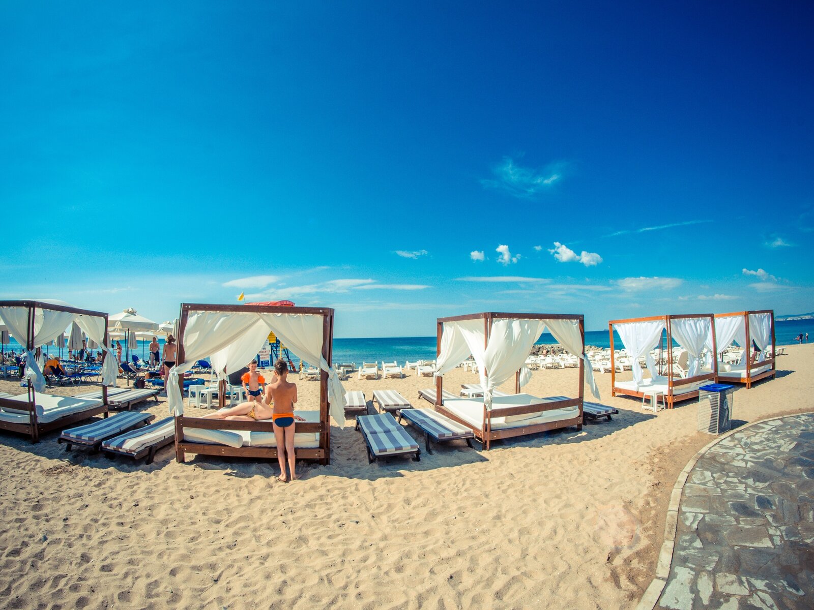 Strand