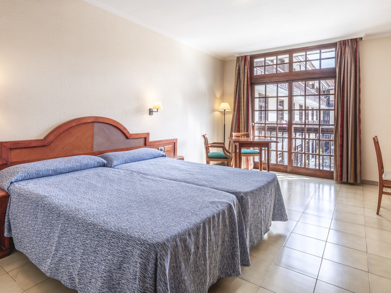 Studio with French Balcony