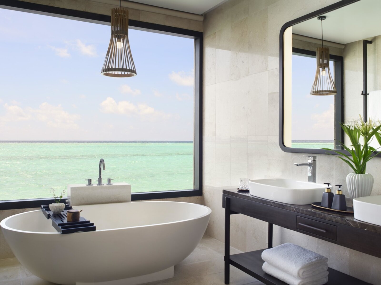 Wohnbeispiel Over Water Pool Villa