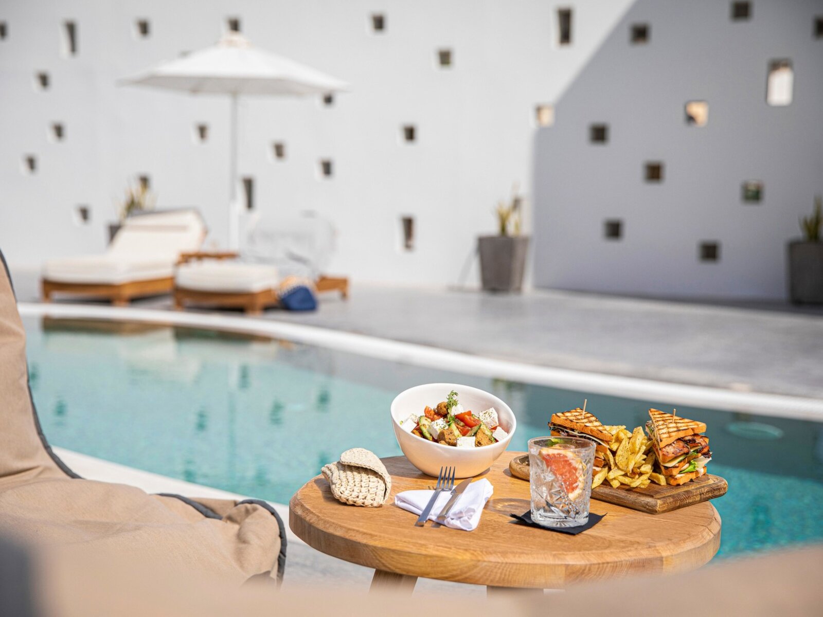 The Poolbar & Snack
