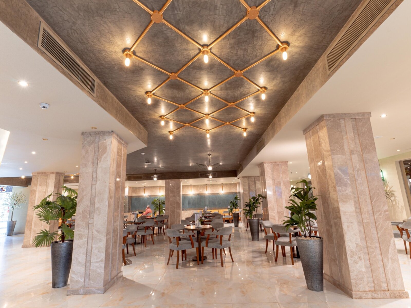 Ali's Lobby Bar