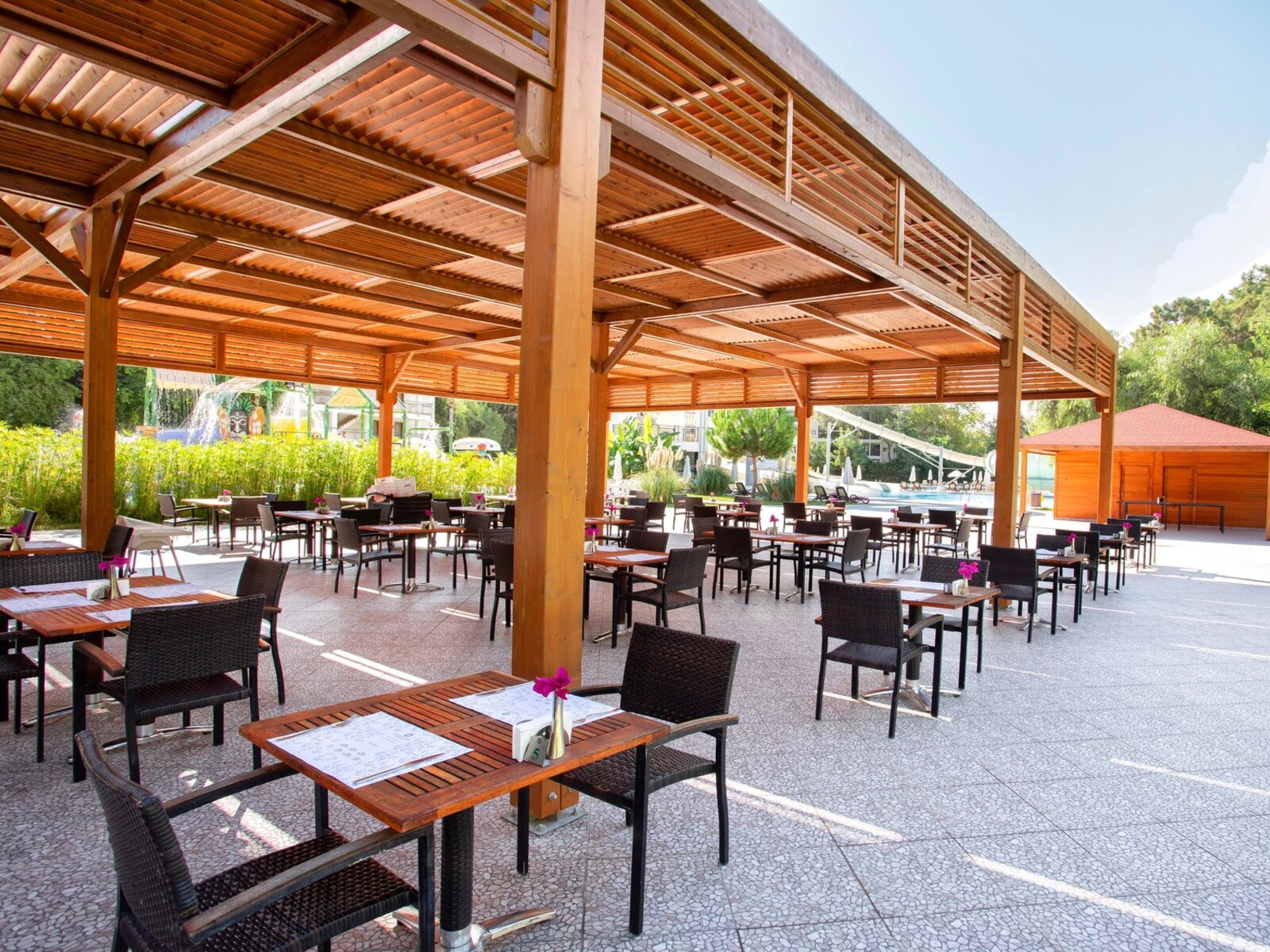 Splash Restaurant & Bar