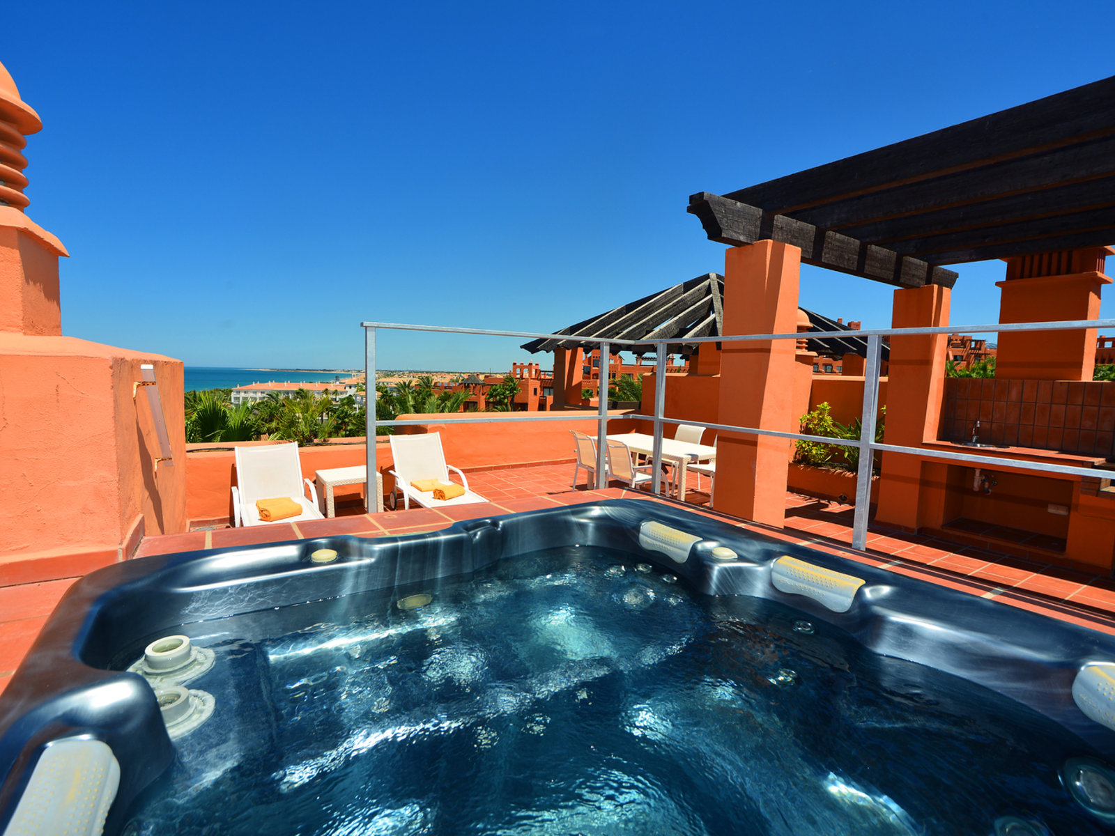 Wohnbeispiel 2 Bedrooms Spa Luxury