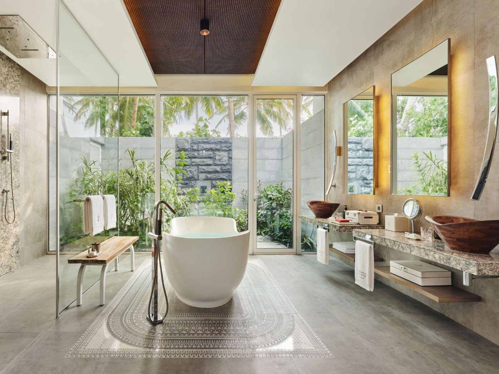 Wohnbeispiel Two Bedroom Beach Residence with Pool