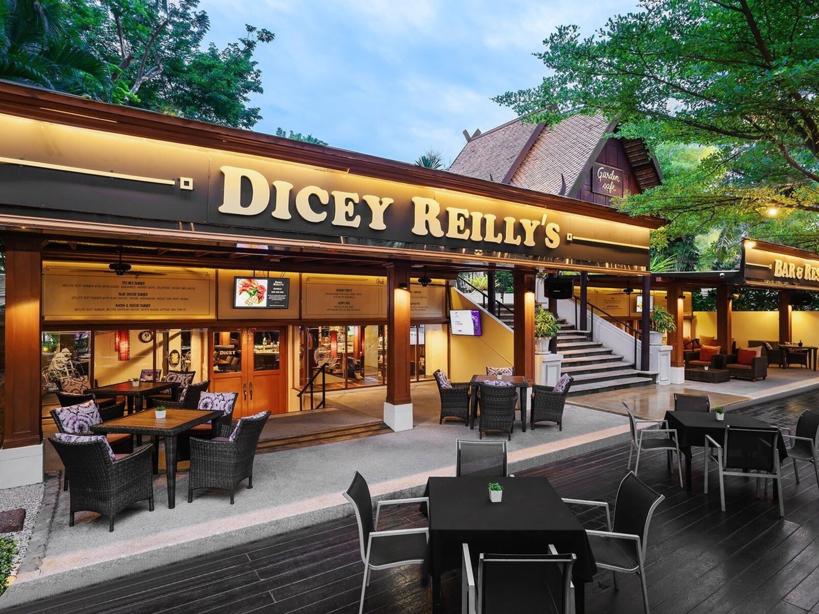 Dicey Reilly's Bar & Restaurant