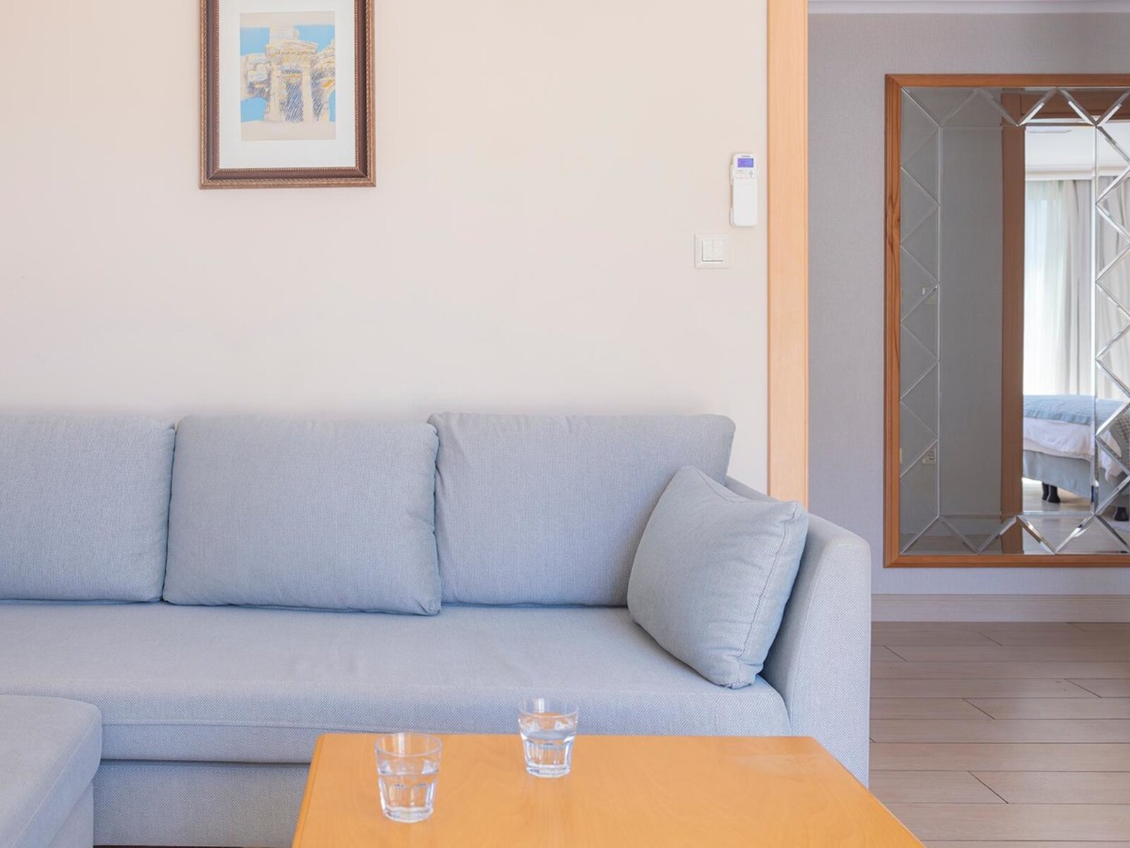 Wohnbeispiel Attic Suite with Limited SV
