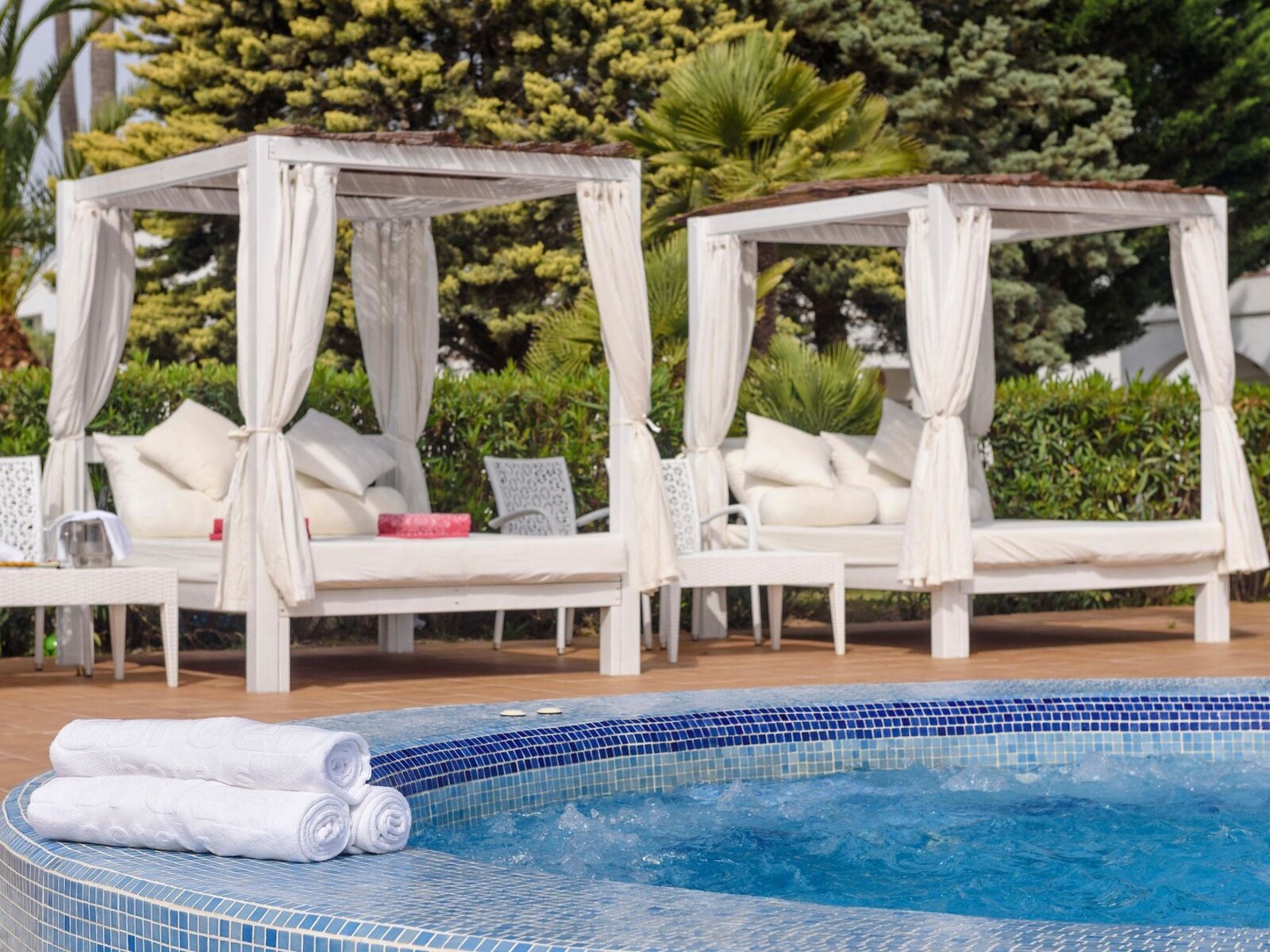 Outdoor Jacuzzi
