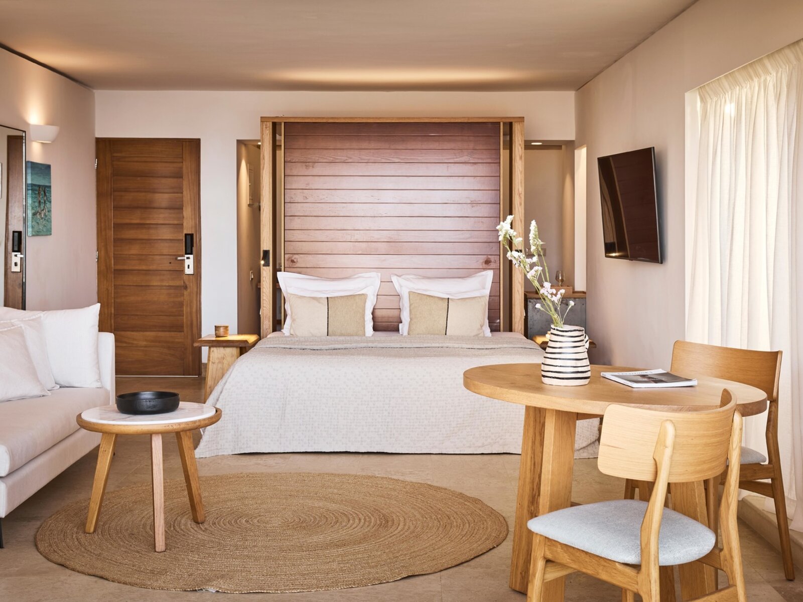Wohnbeispiel Club – Studio Seafront Private Pool