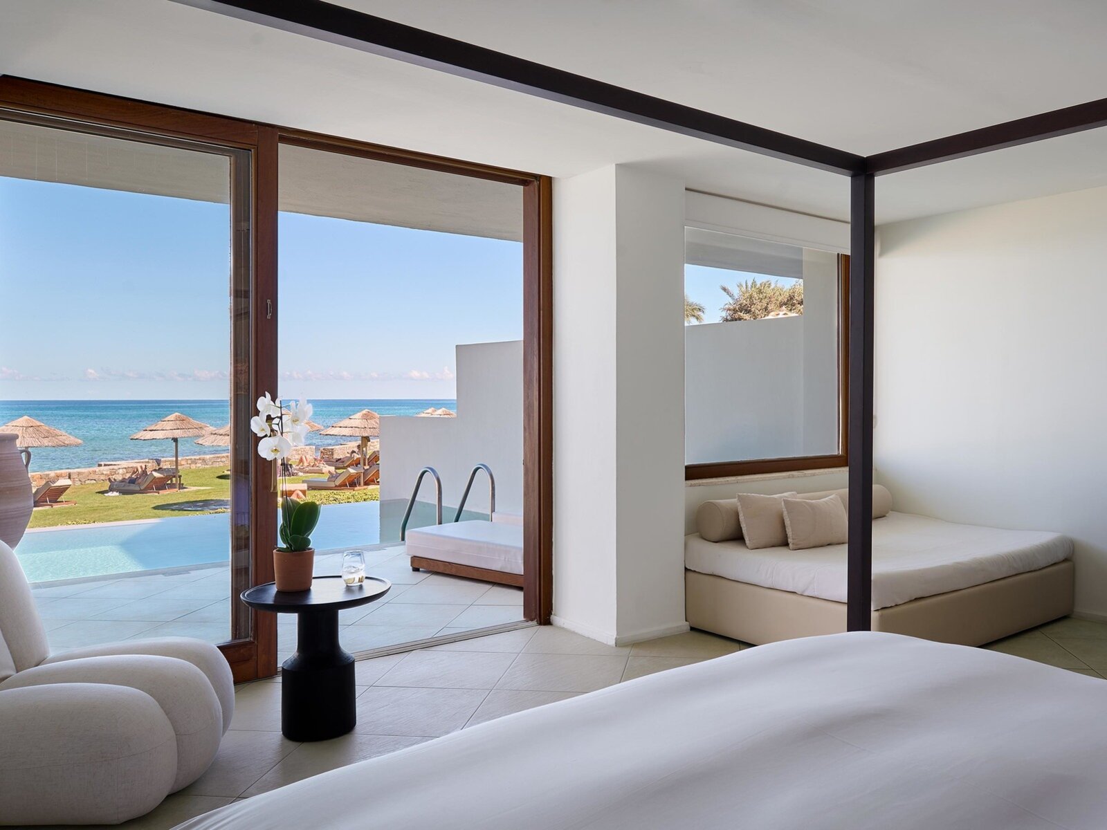 Wohnbeispiel Junior Bungalow Suite Waterfront Private Pool