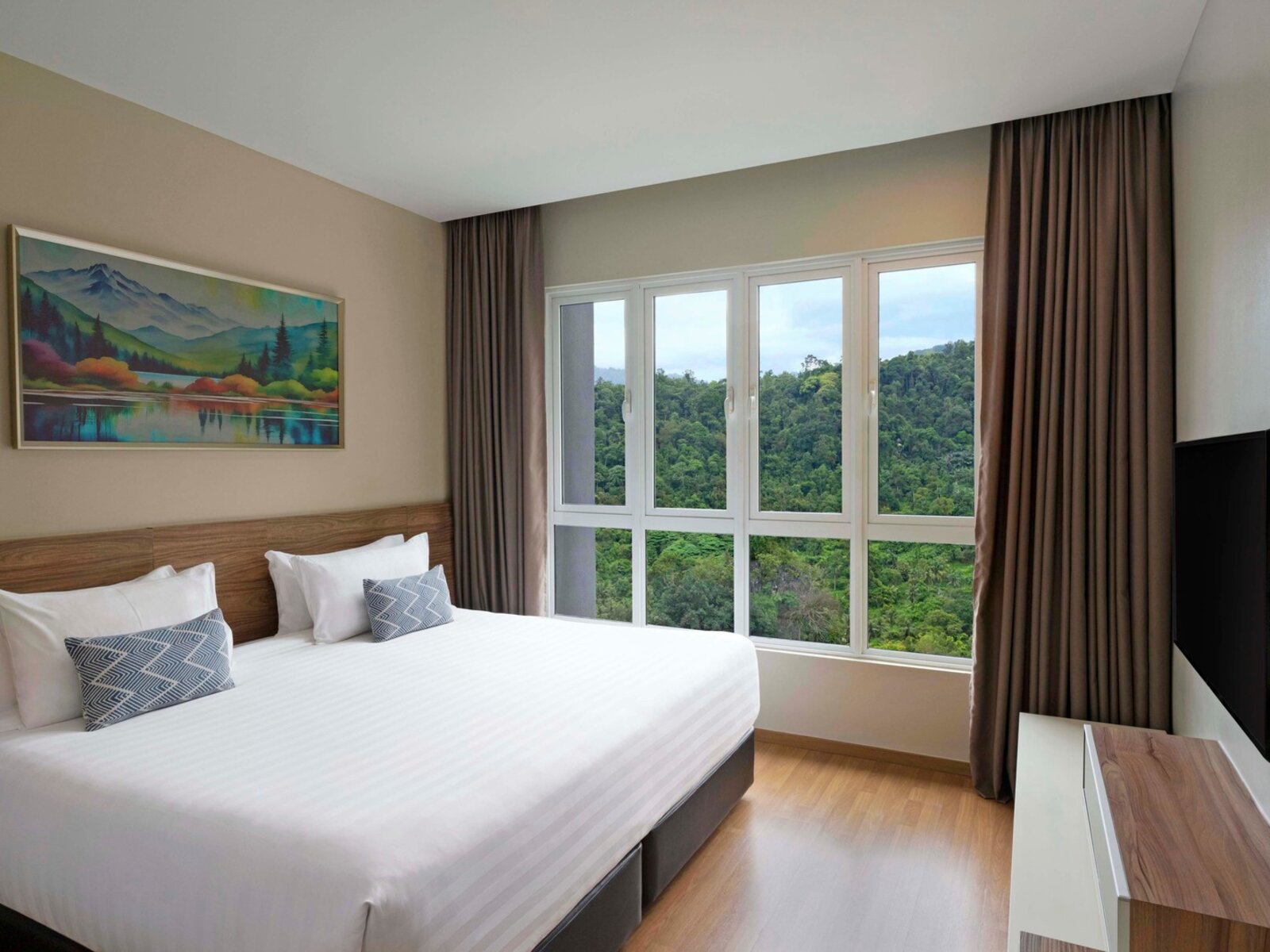 Wohnbeispiel One Bedroom Deluxe Suite Lakeview