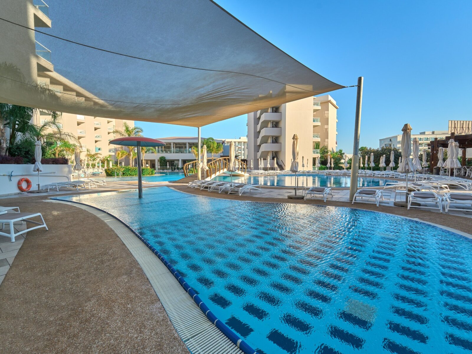 CHILDREN'S POOL