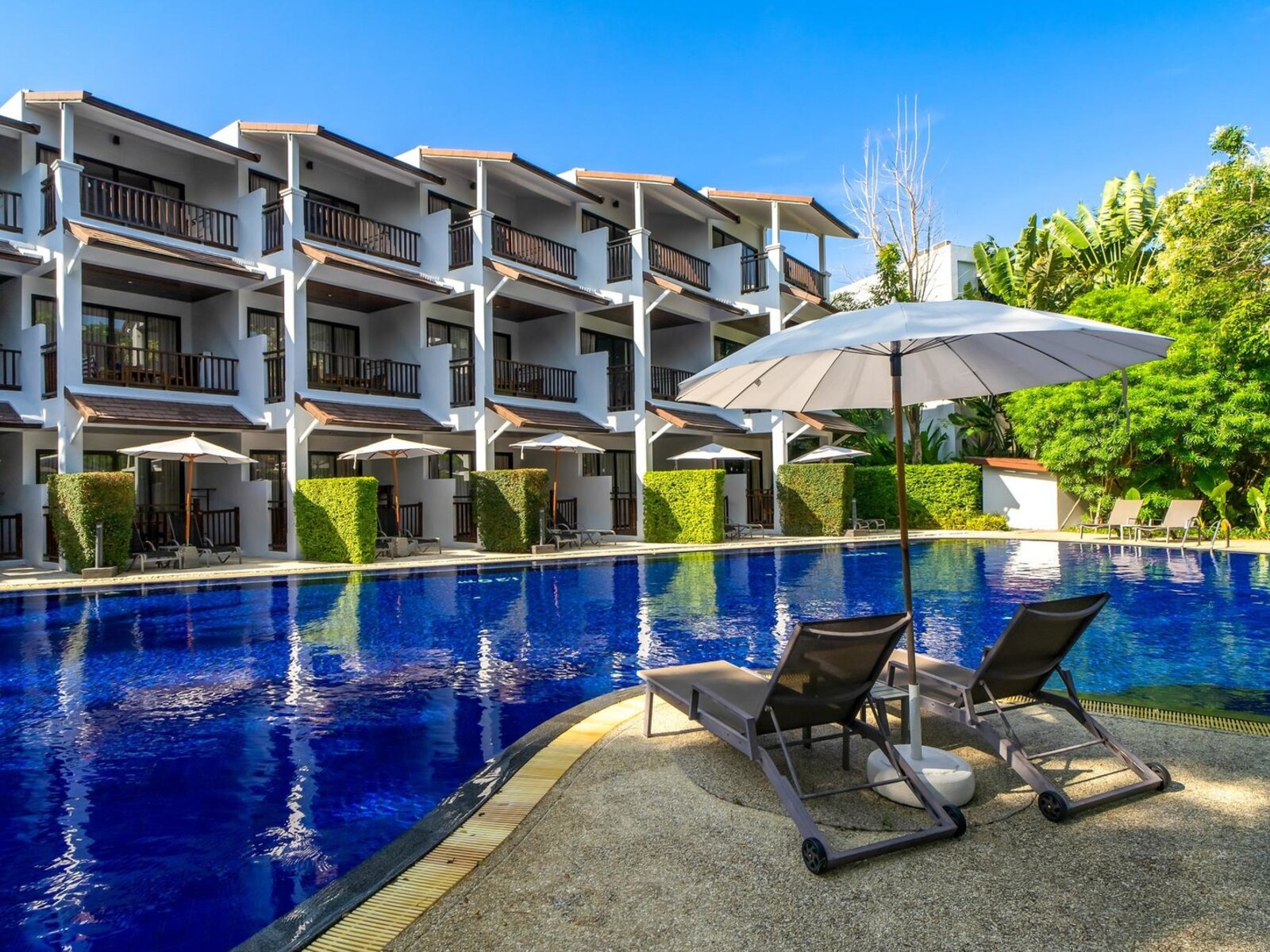 Swimming Pool 5