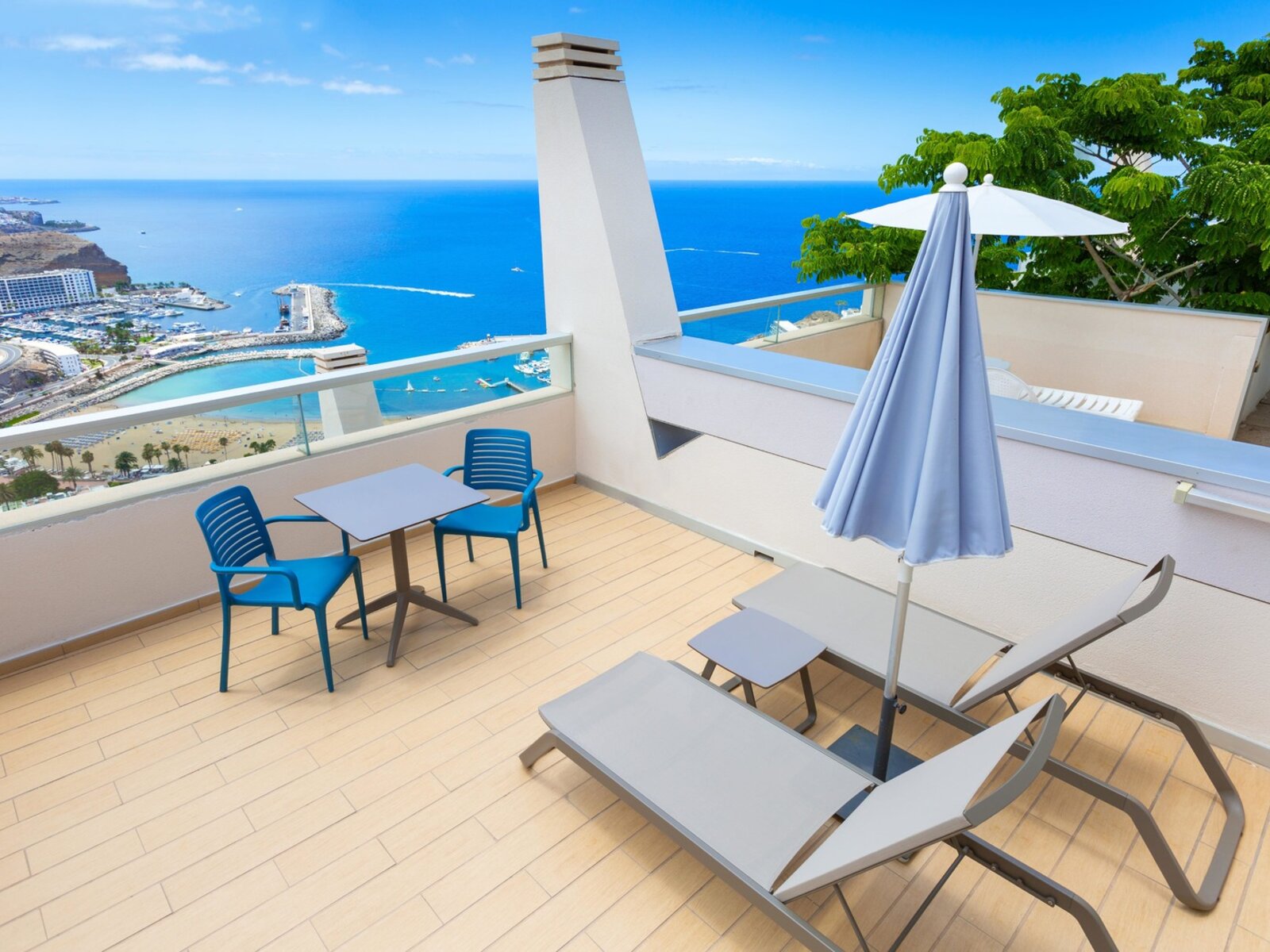 Classic 1 Bedroom Apartment With Balcony SV