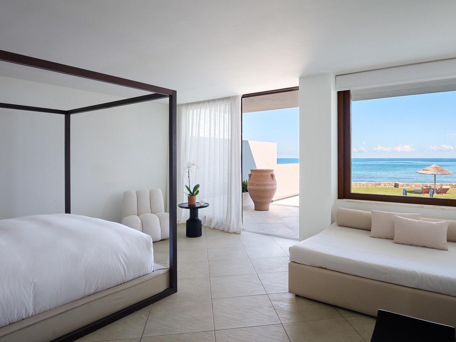 Wohnbeispiel Junior Bungalow Suite Waterfront Private Pool