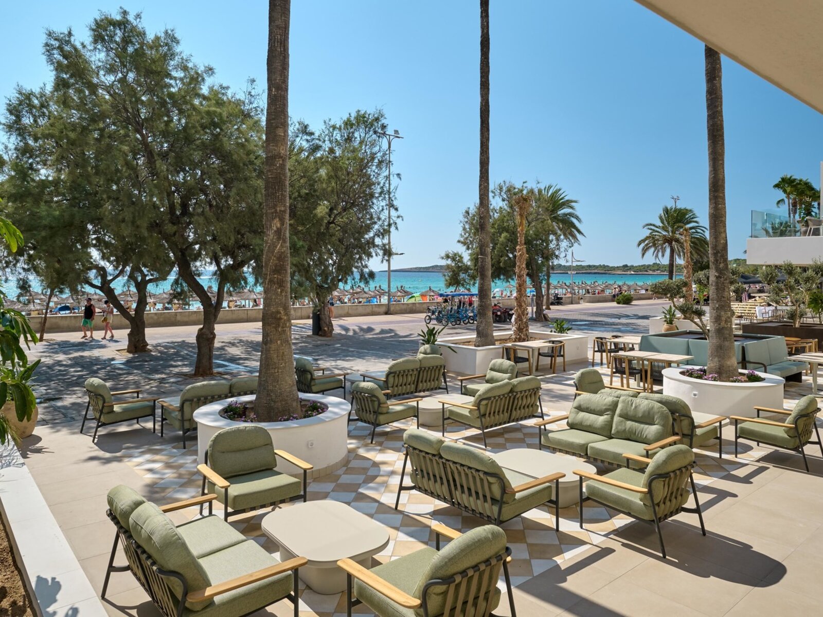 Calma Beach Club