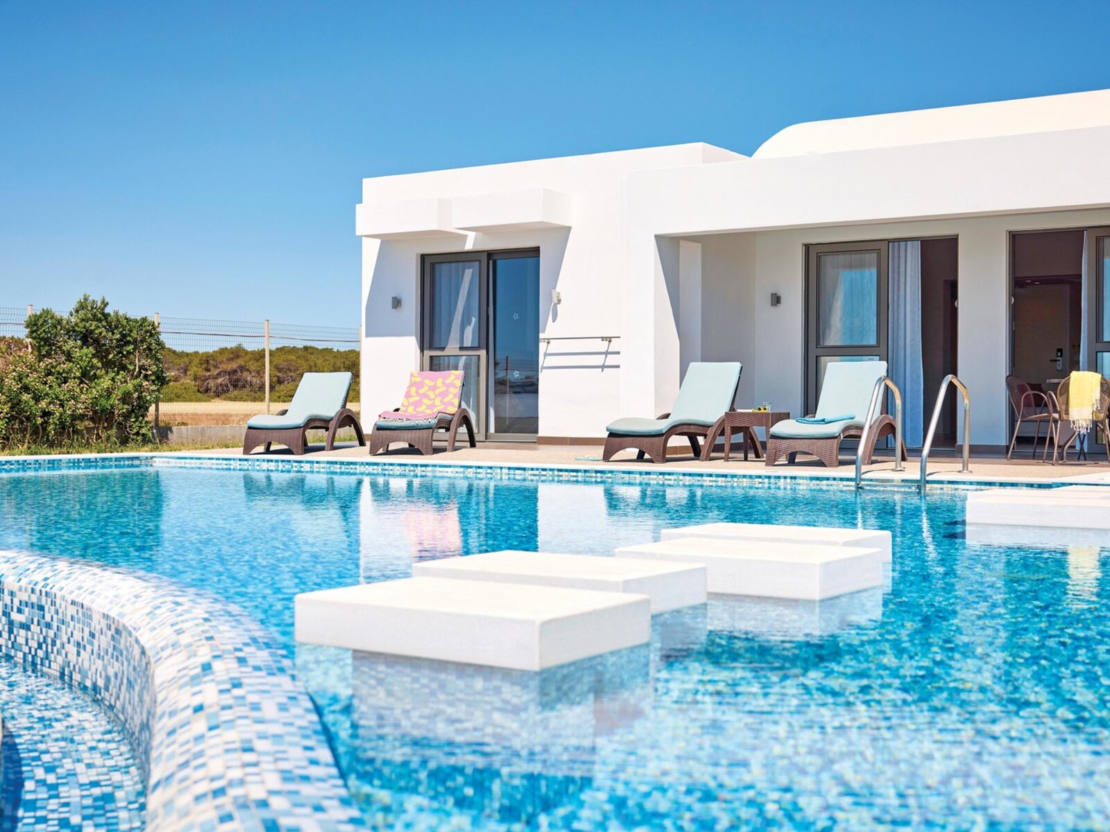 Wohnbeispiel Suite Sea View Sharing Pool