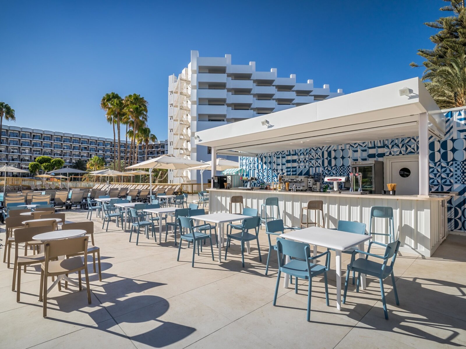 POOL BAR AMBRA