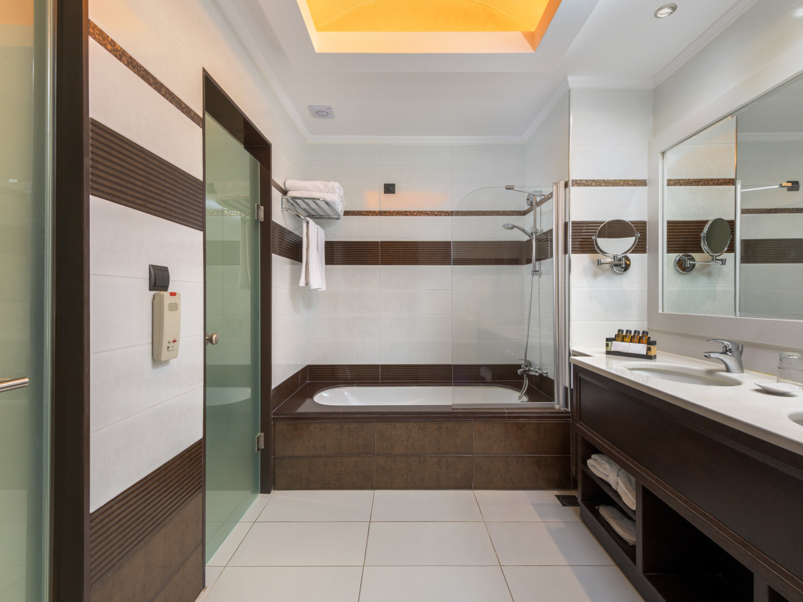 Wohnbeispiel Juniorsuite Pool View