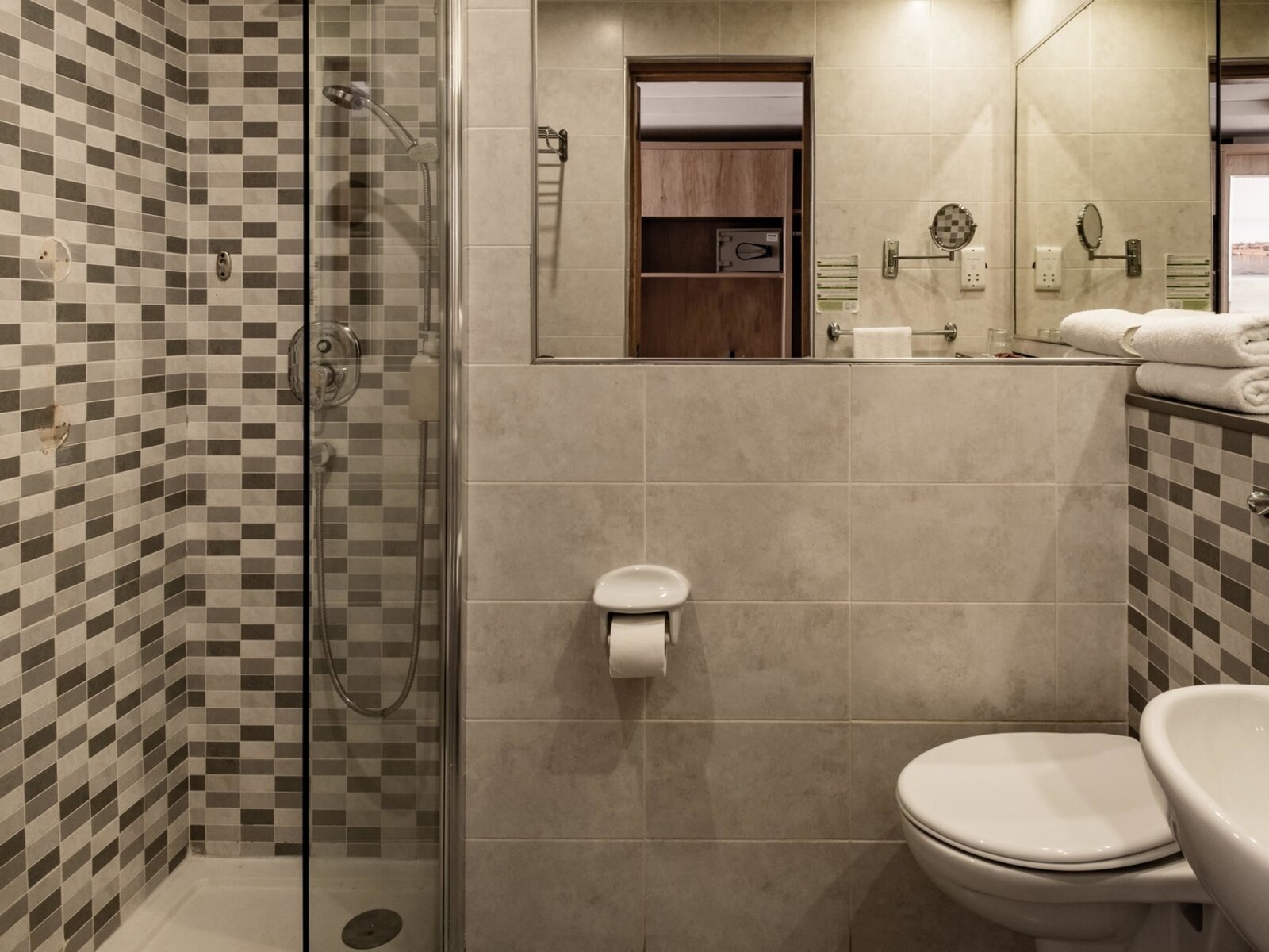 Inland room