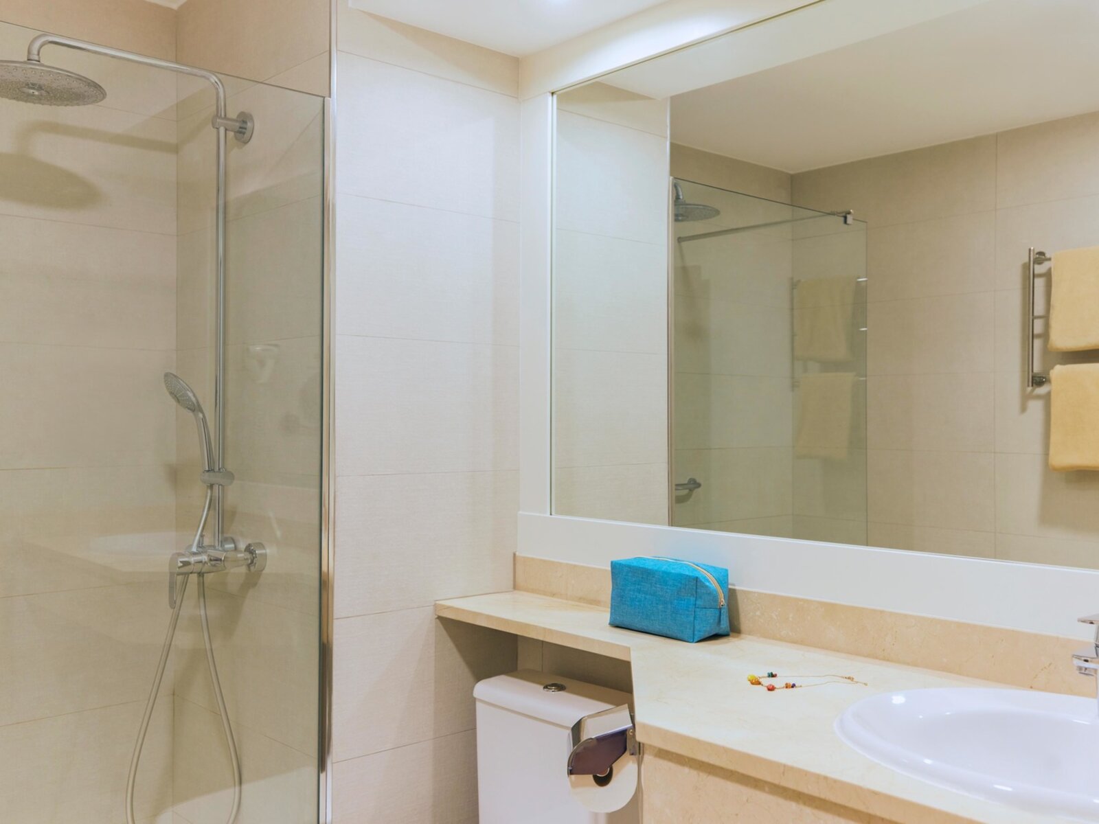 Wohnbeispiel Double Room Superior Sea View
