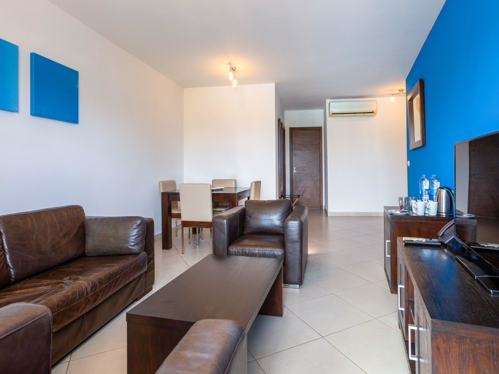 Wohnbeispiel Two Bedroom Family Room