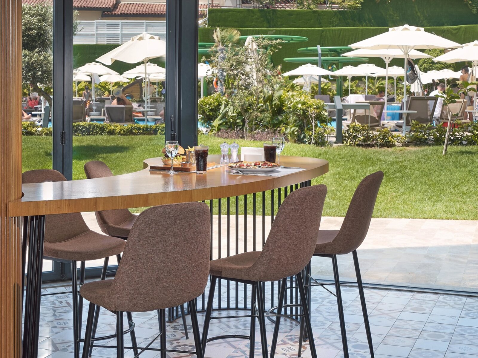 RoQa A la Carte Snack Bar