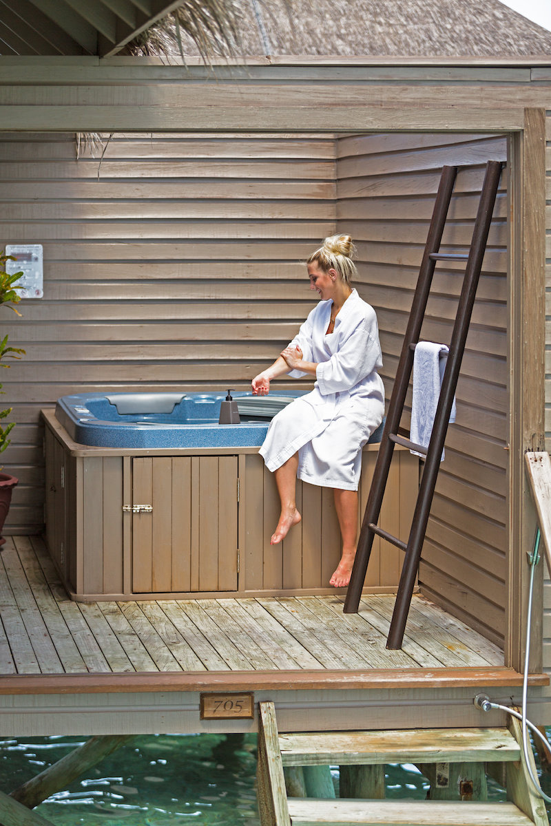 Wohnbeispiel Jacuzzi Water Villa