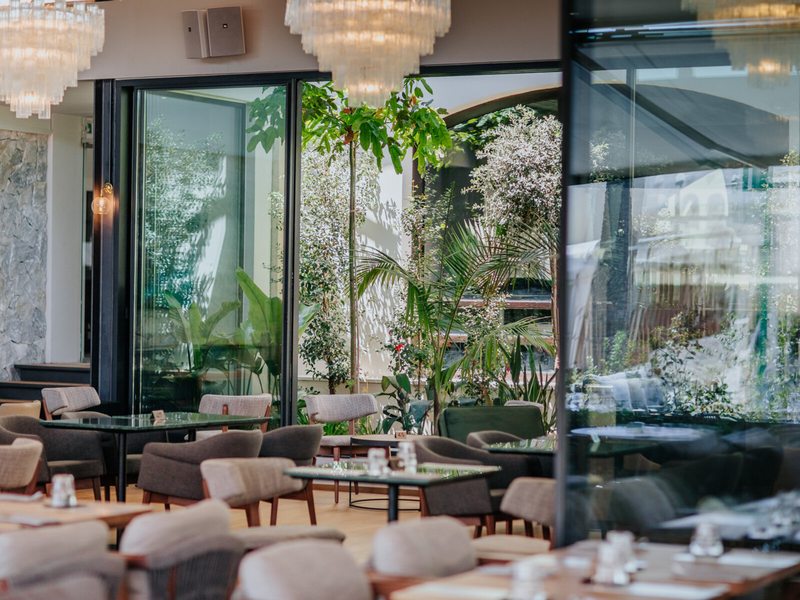 CENTRAL CAFE