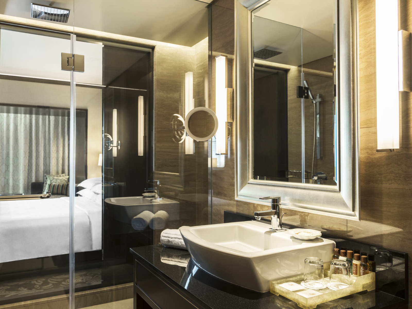 Wohnbeispiel Club Creek View Room