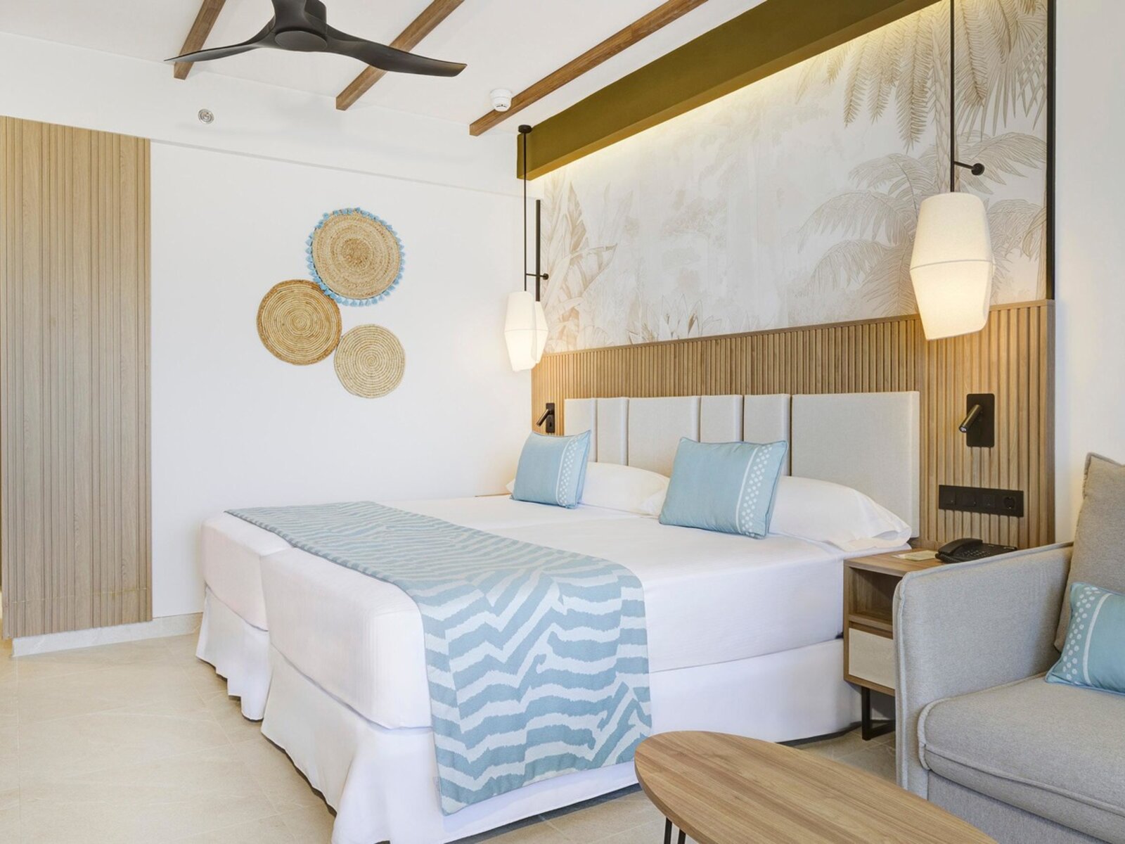 Wohnbeispiel Double Room Accessible Refurbished („AI-generated“)