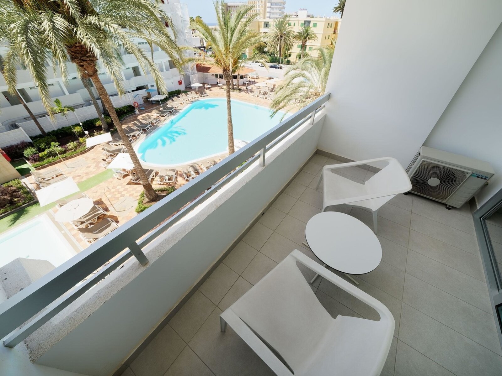 Wohnbeispiel Pool View