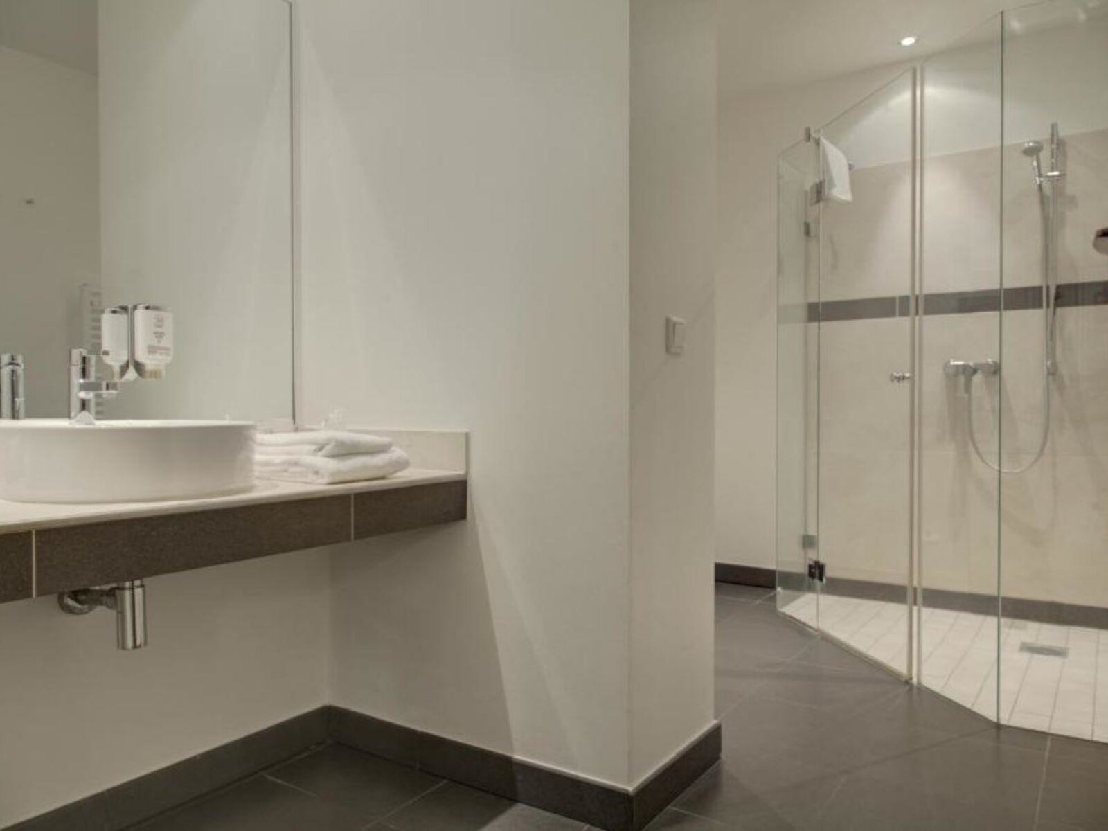 Wohnbeispiel Pool Suite