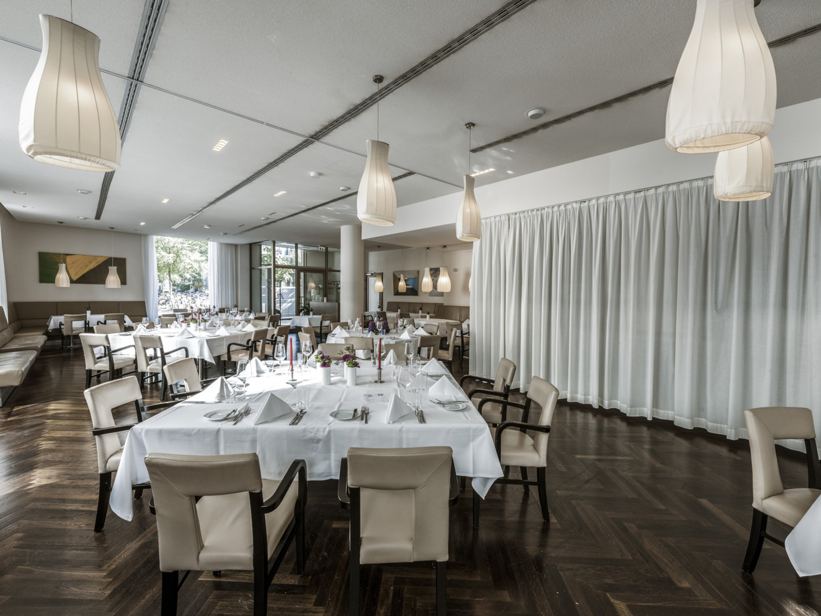 Restaurant FOREIGN AFFAIRS