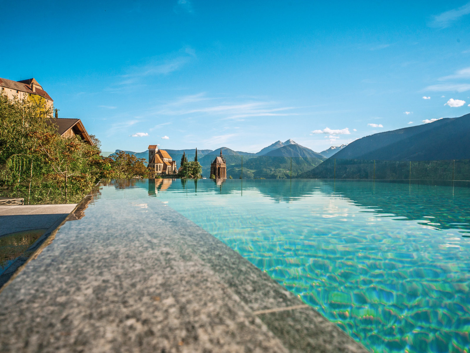 Infinitypool