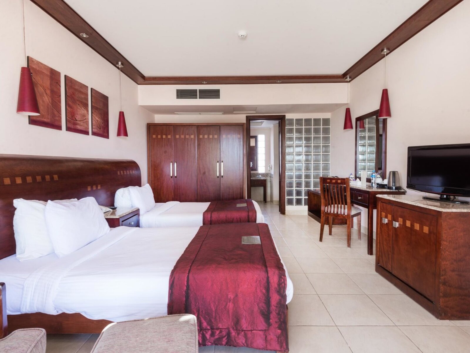 Wohnbeispiel Standard Sea View room