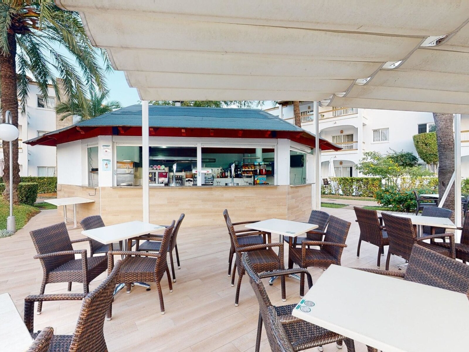 Fresc Pool Bar