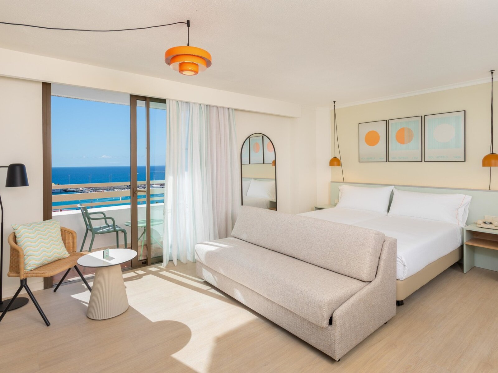 Wohnbeispiel JUNIOR SUITE SKYLINE VIEW