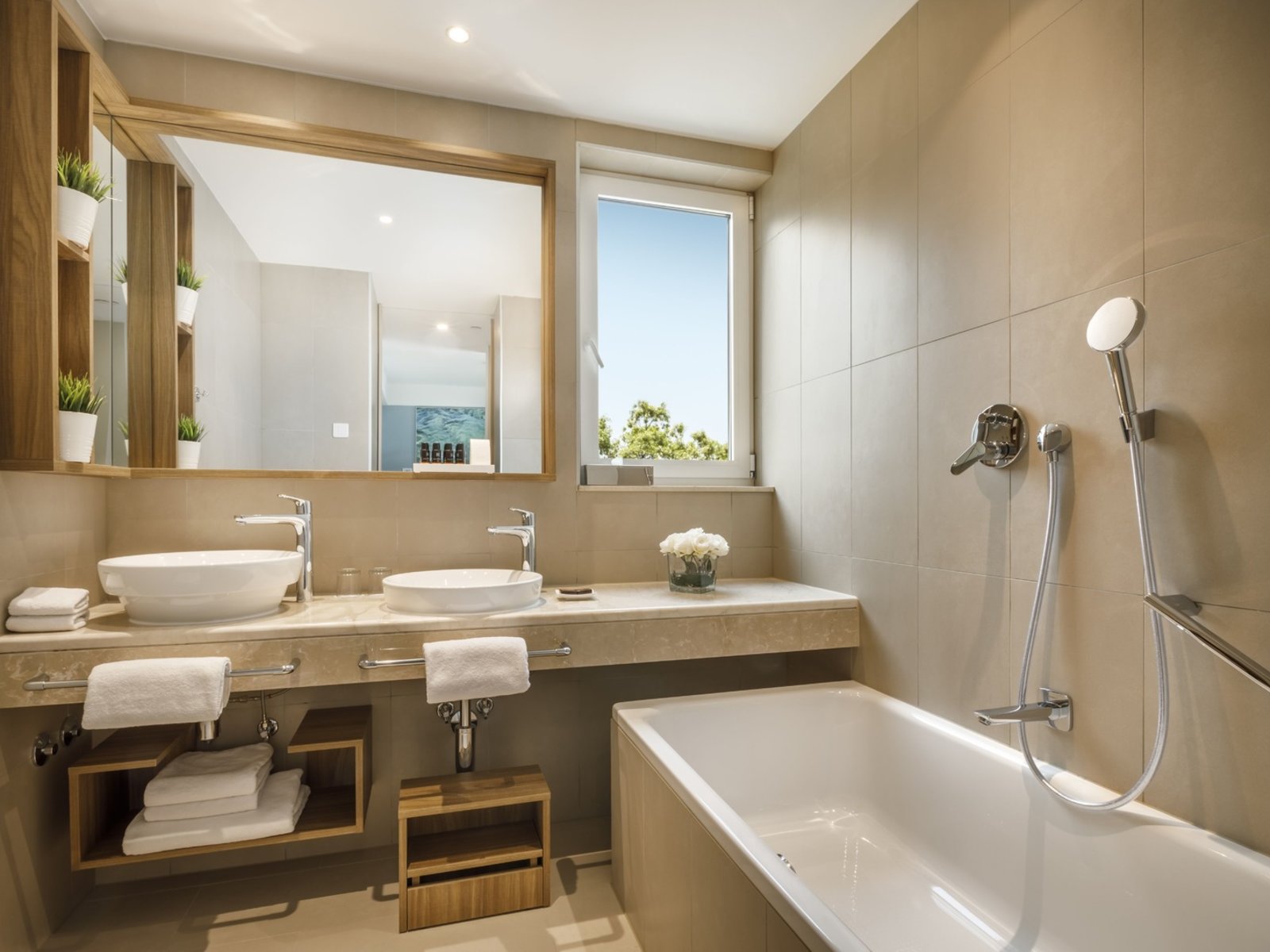 Wohnbeispiel Suite for 4+2 Seaview
