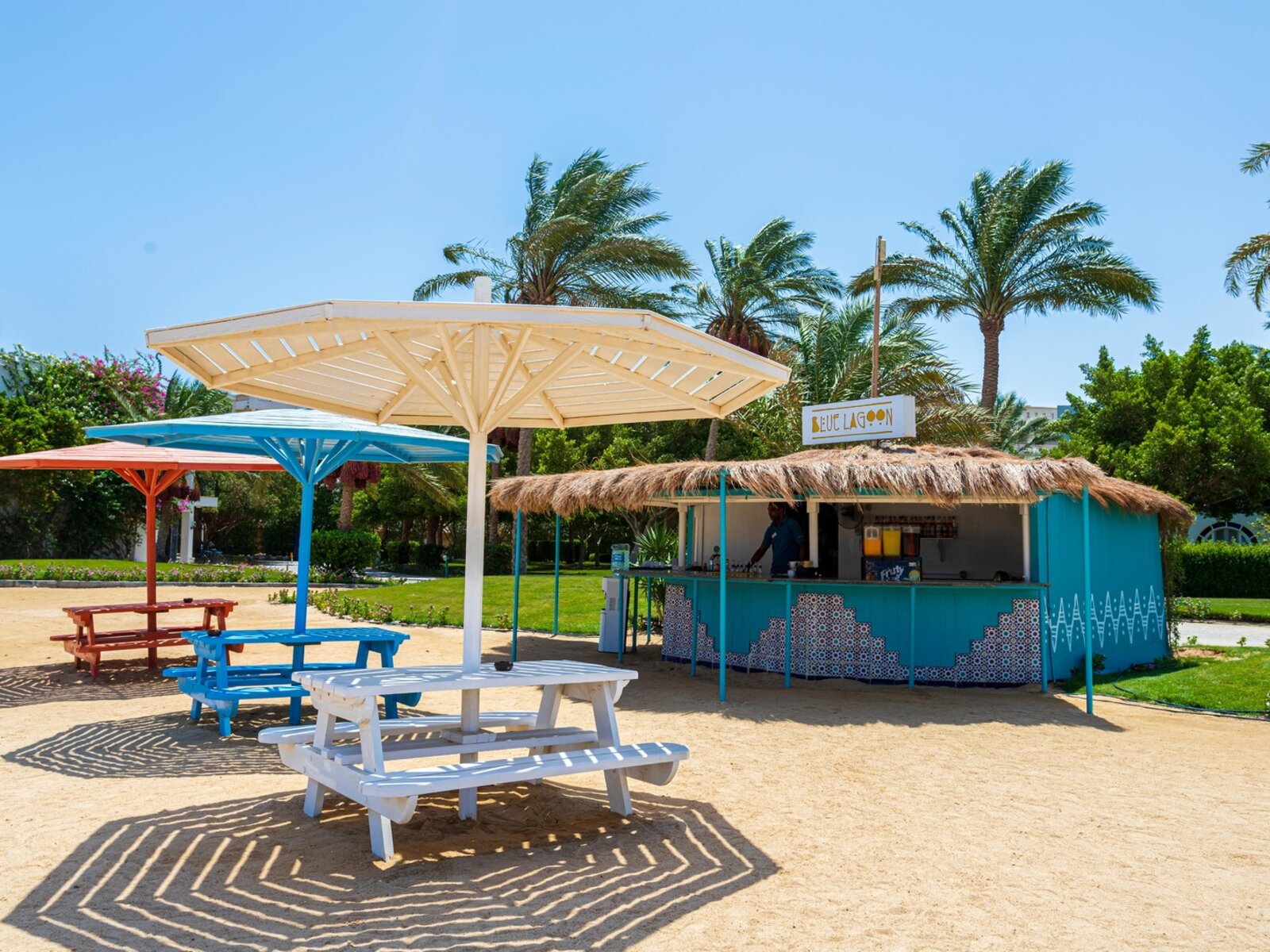 BLUE LAGOON BAR