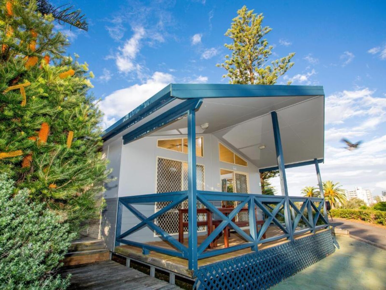 Hotel Reflections Forster Beach Holiday & Caravan Park in Forster ...