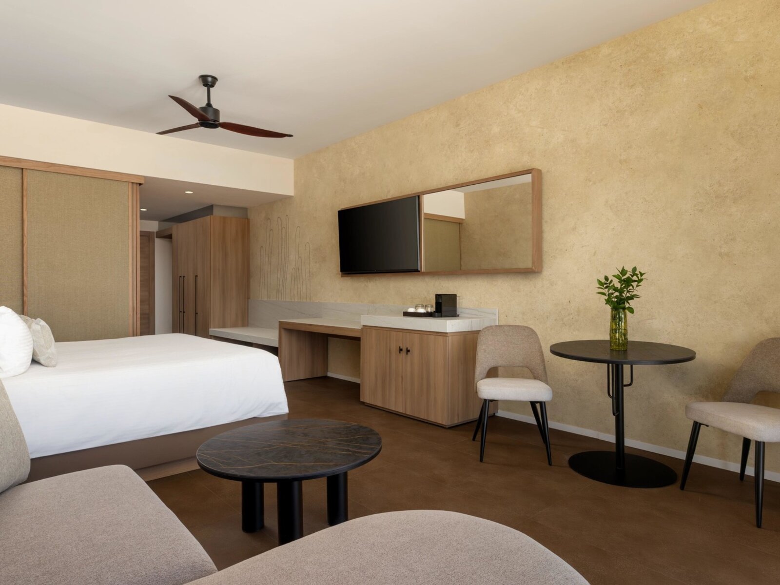 Wohnbeispiel Junior Suite Pool Side Terrace